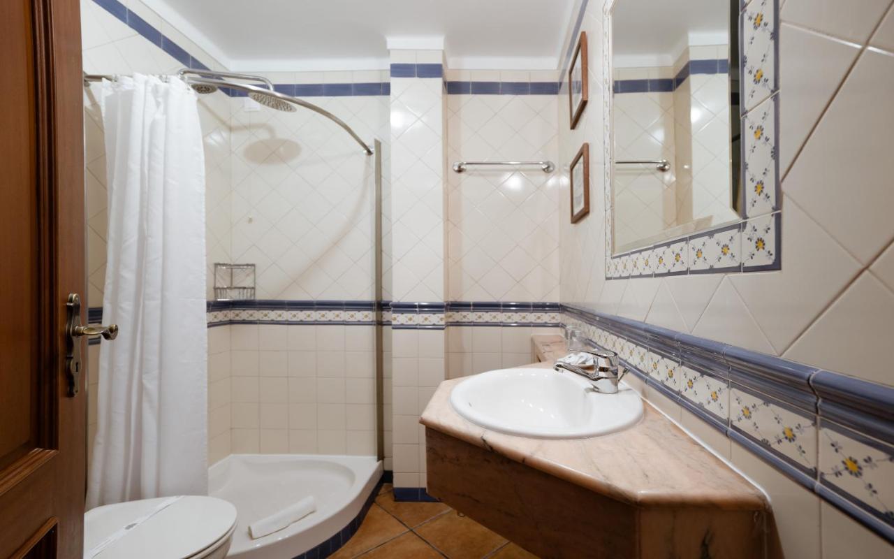 Hotel Casa De S. Thiago De Óbidos Extérieur photo
