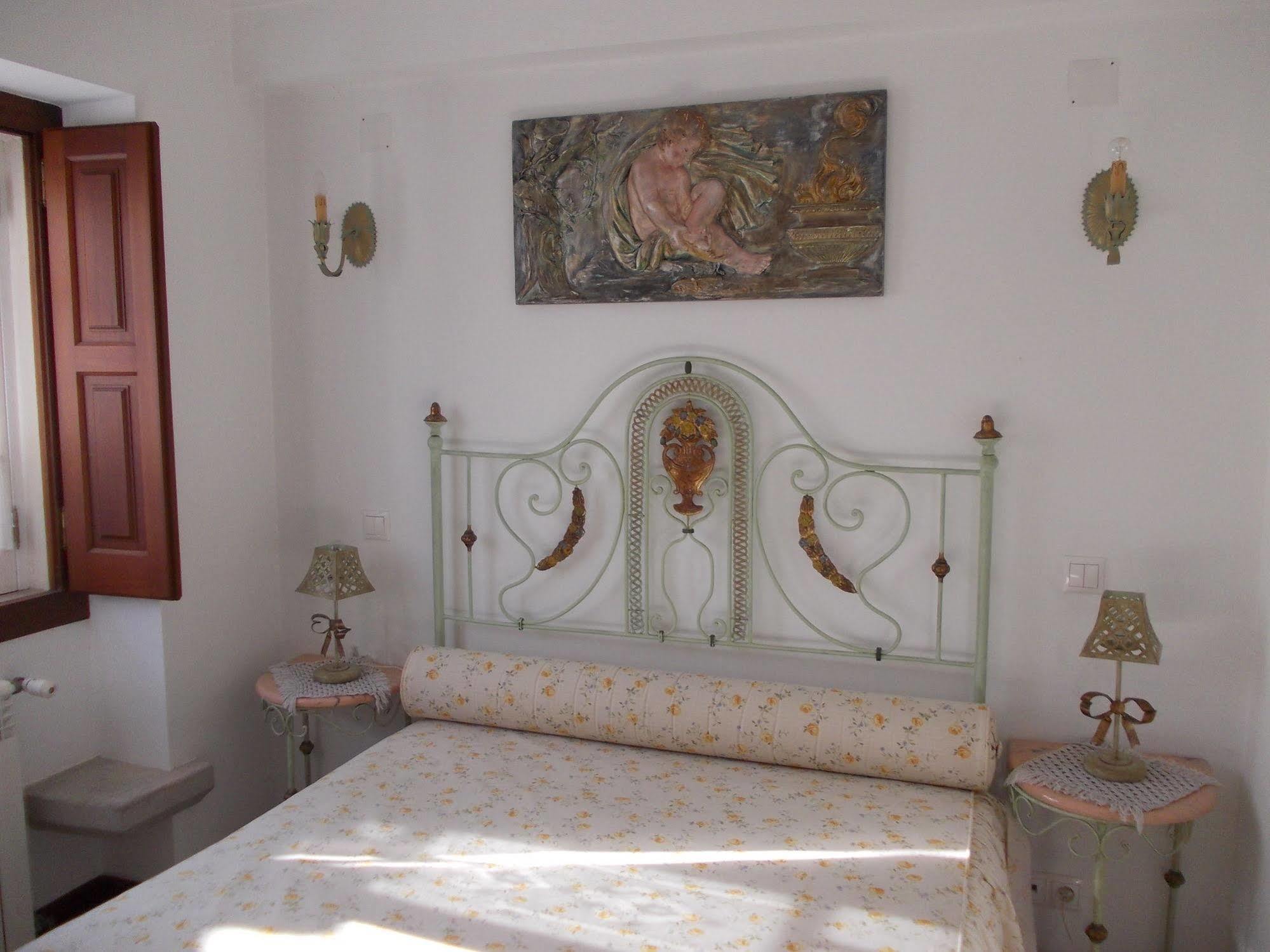 Hotel Casa De S. Thiago De Óbidos Extérieur photo